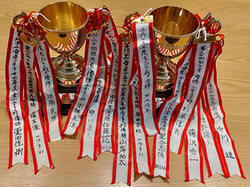 優勝カップ